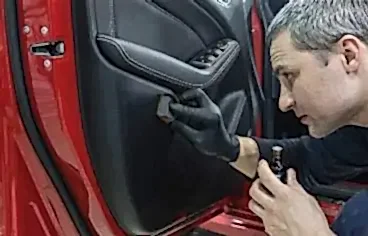 Подробнее на странице: Ремонт пластика салона авто